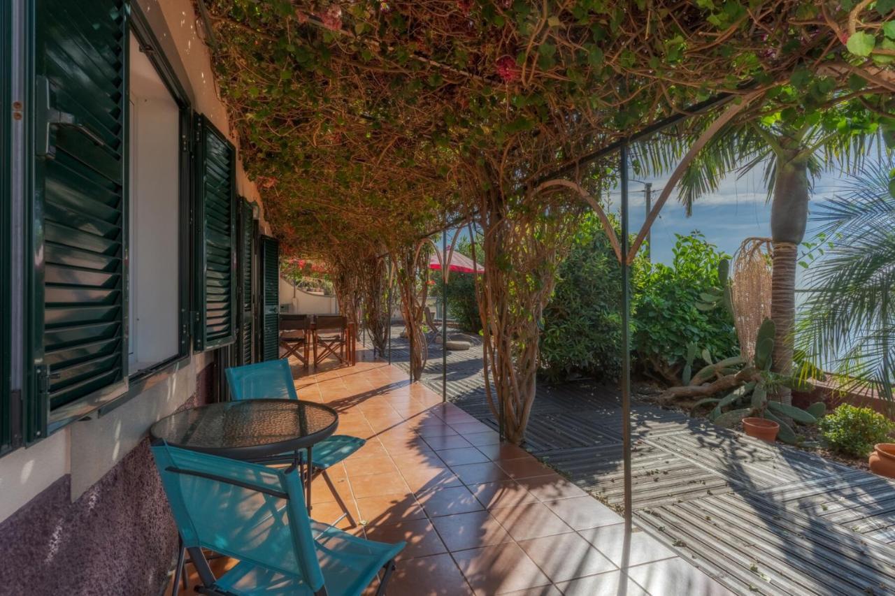 Cozy Villa Flora By Hr Madeira Estreito Da Calheta Exterior foto